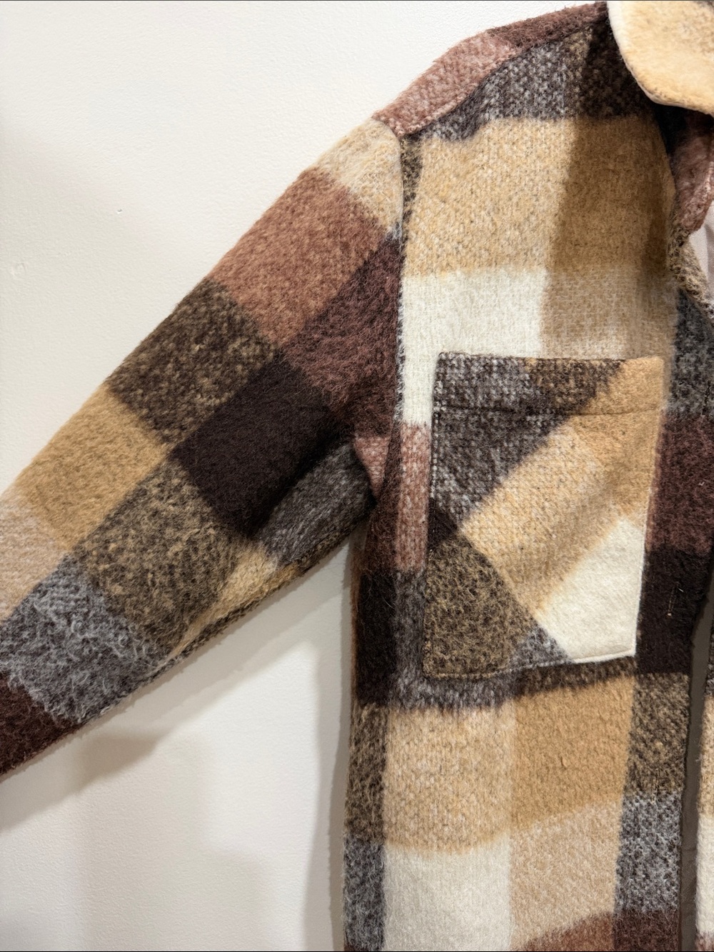 Abercrombie & Fitch Brown and Cream Plaid Wool Blend Shacket - Picture 4 of 10